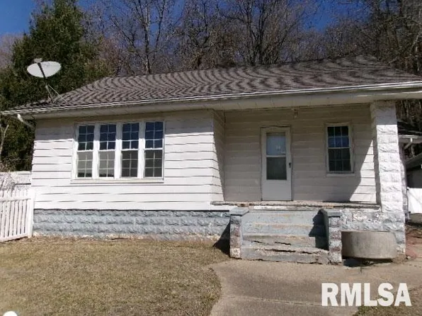 4103 W Southport Rd, Peoria, IL 61615
