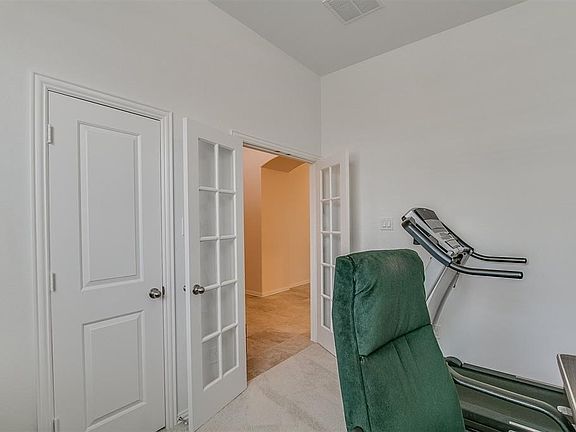4th image of 6010 Driscoll Park Dr