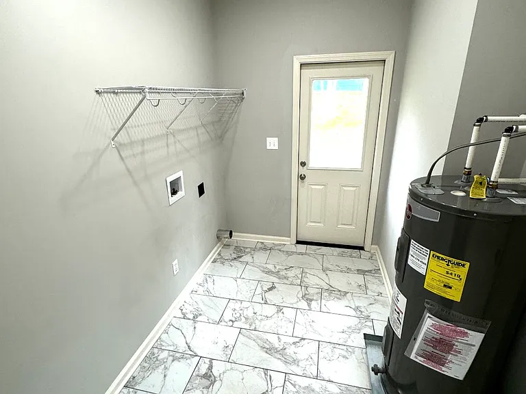 461 Ridge Rd — Photo 4