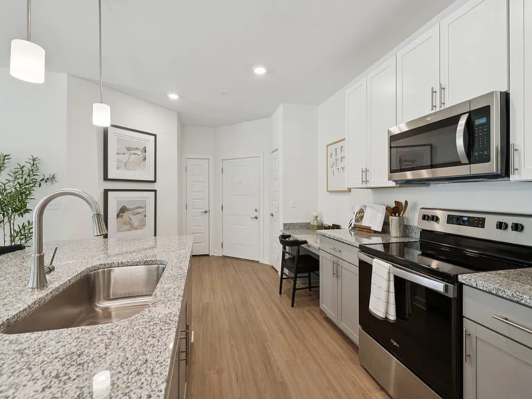 Sanctuary Bluff Apartments — Photo 35