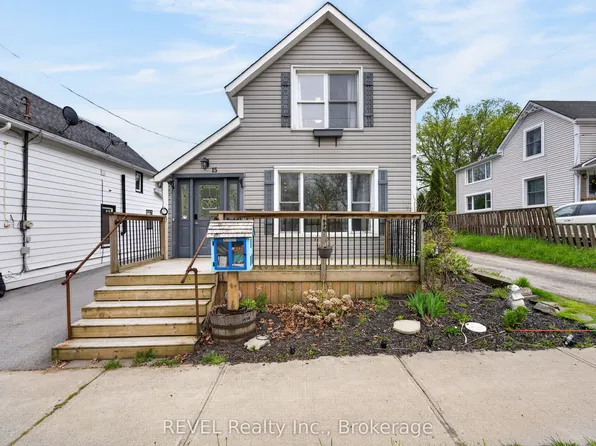 15 Phipps St, Fort Erie, ON L2A 2V1
