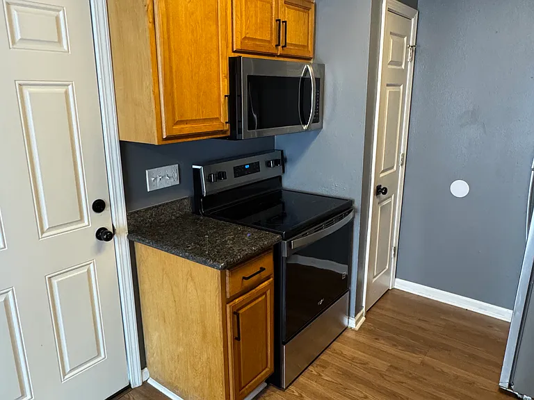 4019 Jupiter Dr — Photo 6