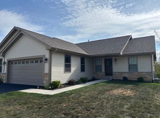 5601 Jackies Dr #R, Loves Park, IL 61111