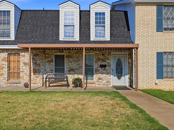 705 N Broadway Ave #705, Hobart, OK 73651