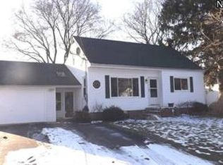 6940 Root Rd, North Ridgeville, OH 44039