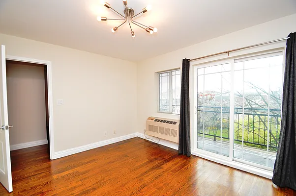 Rented by Laffey Real Estate | media 19