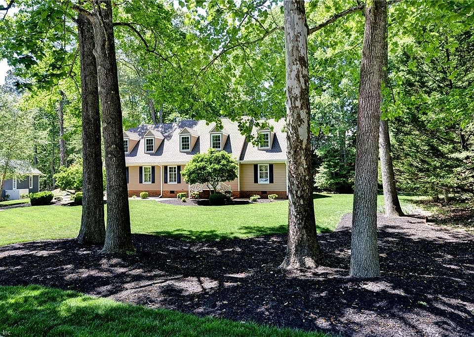 1st image of 122 James Bray Dr