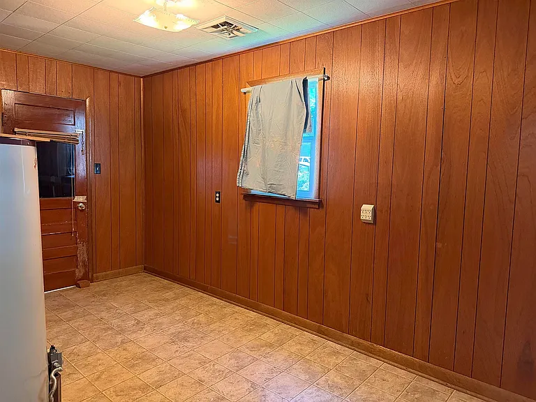 410 E Ohio St — Photo 12