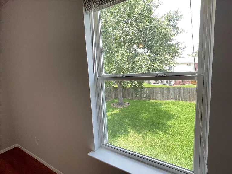 8919 Diamond Lake Ln — Photo 22