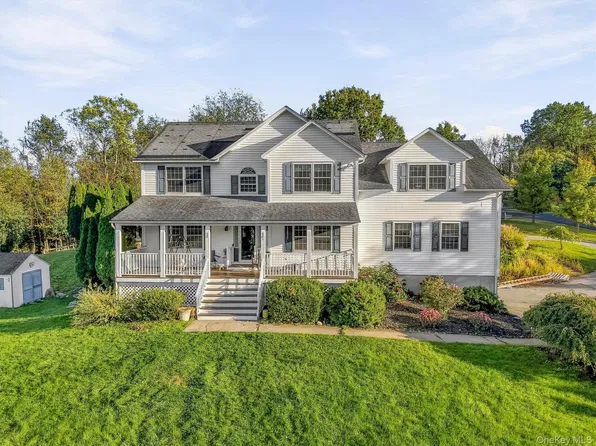 64 Normandy Court, New Hampton, NY 10958