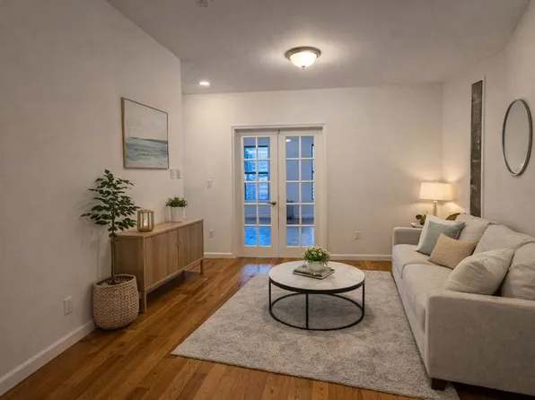 566 Baltic Street image 1 of 5