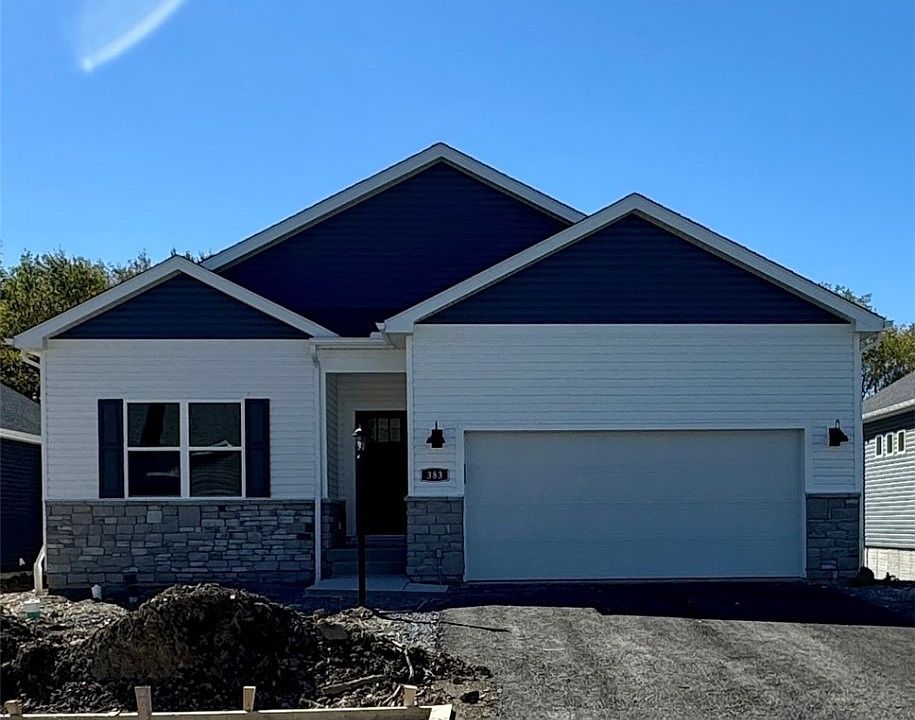 1st image of 383 Gleneagles Dr