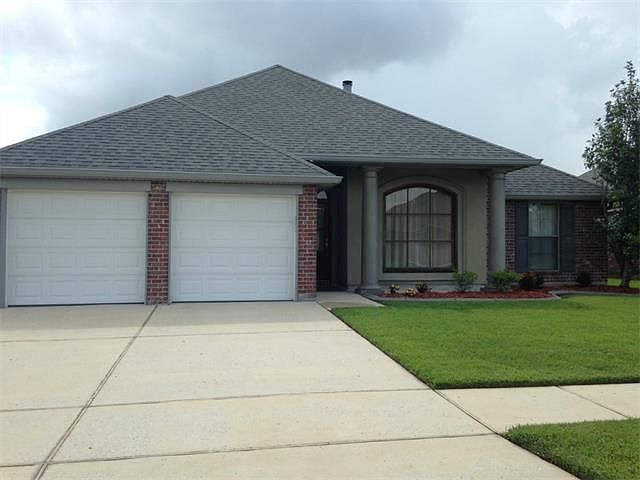 1st image of 212 White Oak Dr