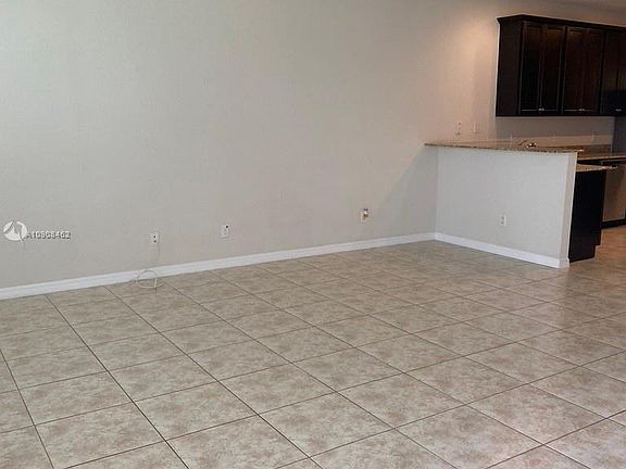 4th image of 2804 N Bismark Ln Unit 2804