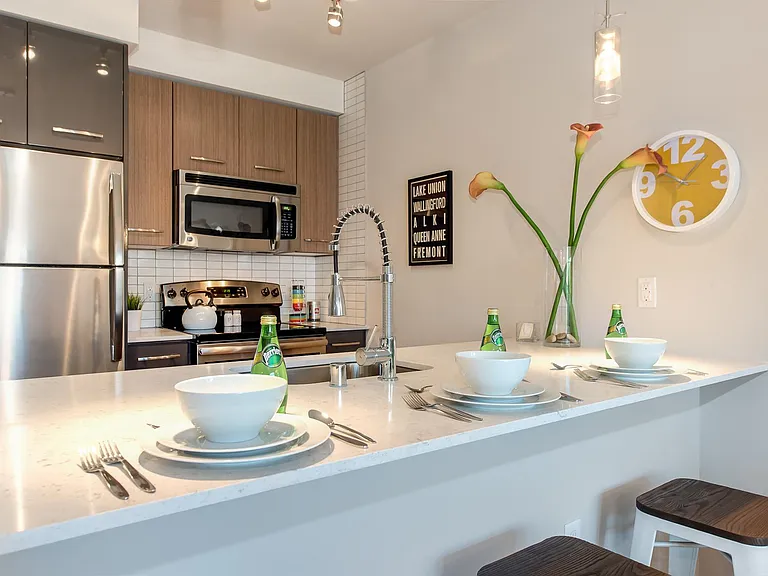 Zephyr Apartments — Photo 29
