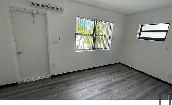 2nd image of 2734 Johnson St