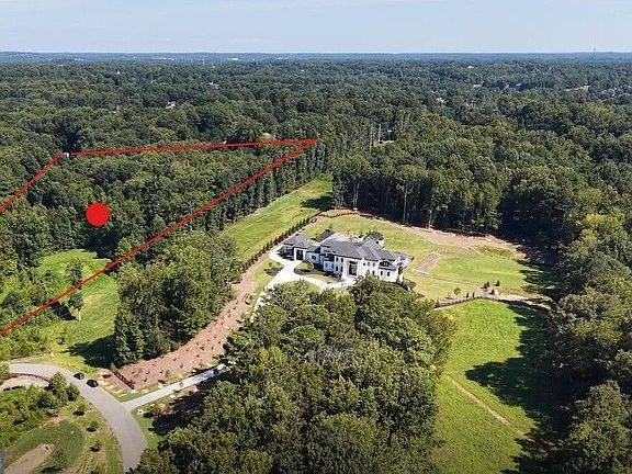 4th image of 2053 Magnolia Ln