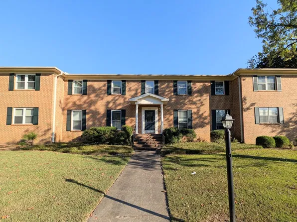 8202 Willowbrook Cir SE APT B, Huntsville, AL 35802