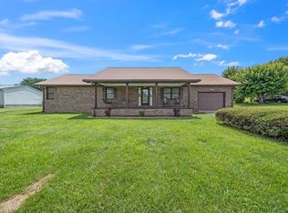105 E Minnie Ave, Monterey, TN 38574