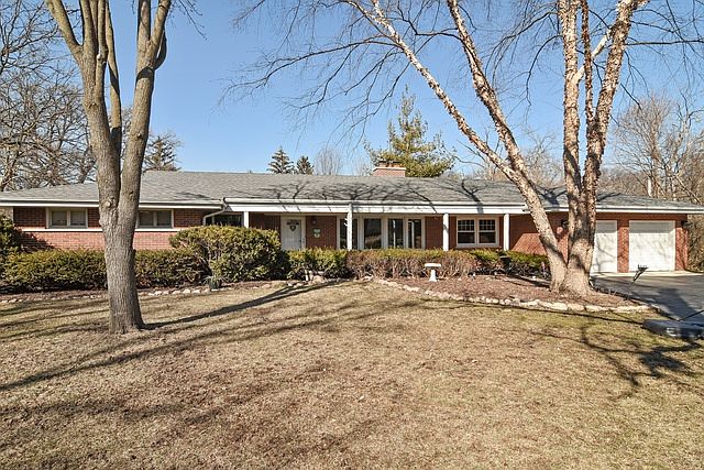 1st image of 330 E Longacres Ln