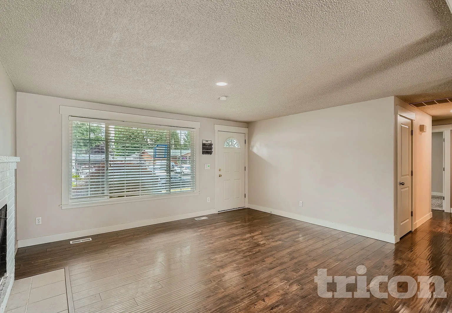12317 109Th Avenue Court E Puyallup WA — Photo 2