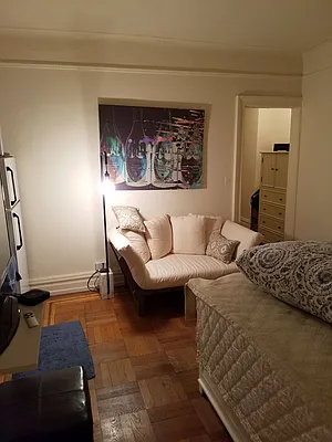 Rented by Allen Harris, LREB | media 17