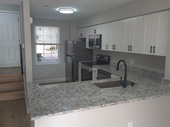 2nd image of 114-120 Grand Ave #114H