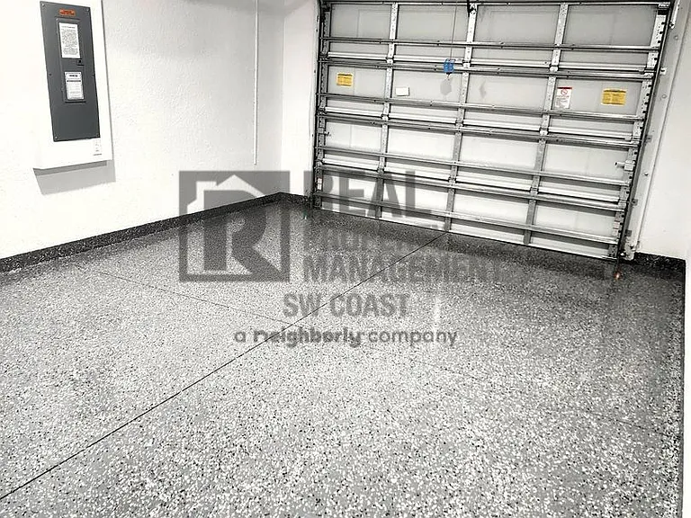 2906 68th St W — Photo 10