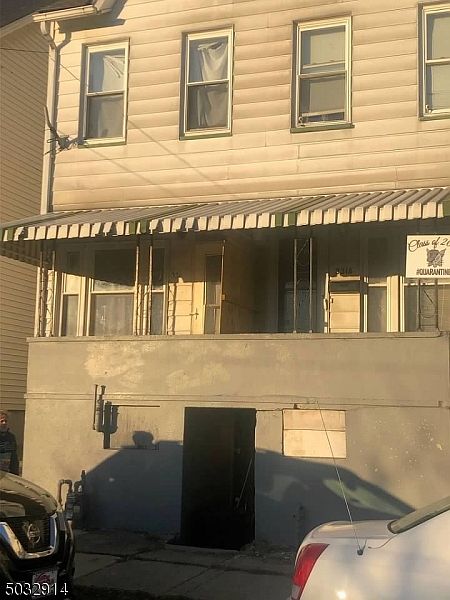 2nd image of 331 Washington St