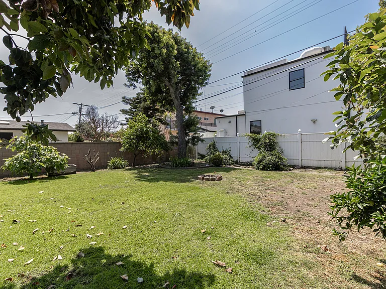 4711 Purdue Ave — Photo 35