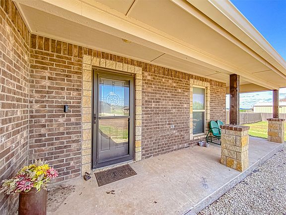 4th image of 235 Countryside Dr