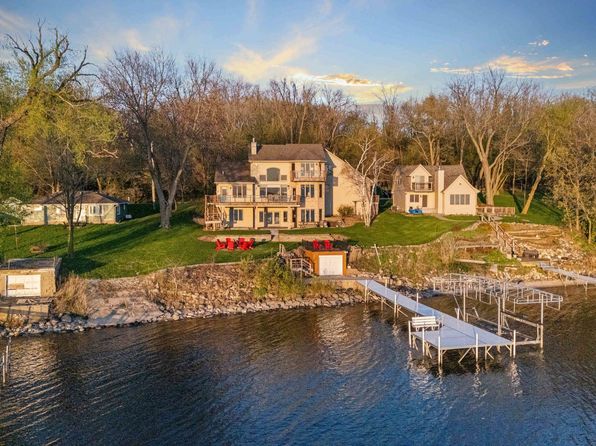 N5625 Rockland Beach Rd, Hilbert, WI 54129