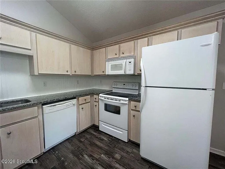 1122 Chart Ln NE — Photo 9