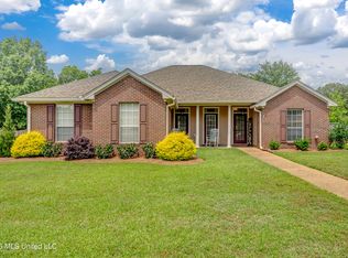 2002 Cross Creek Cv, Brandon, MS 39042
