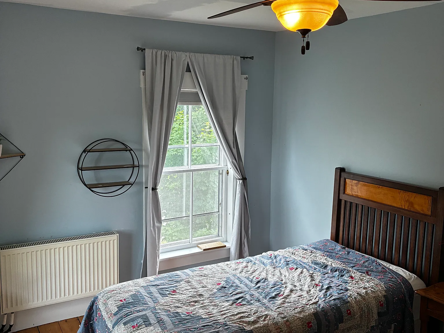 7 bed, 4154 sqft, $850 — Photo 2
