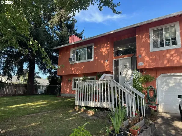 212 S 21st Ave, Cornelius, OR 97113