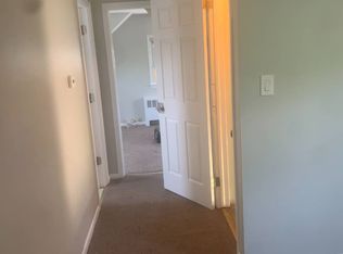 392 Sherbrooke Rd, Lindenhurst, NY 11757