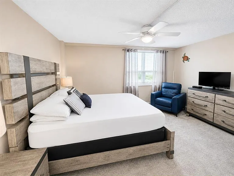 2616 Cove Cay Dr #801 — Photo 11
