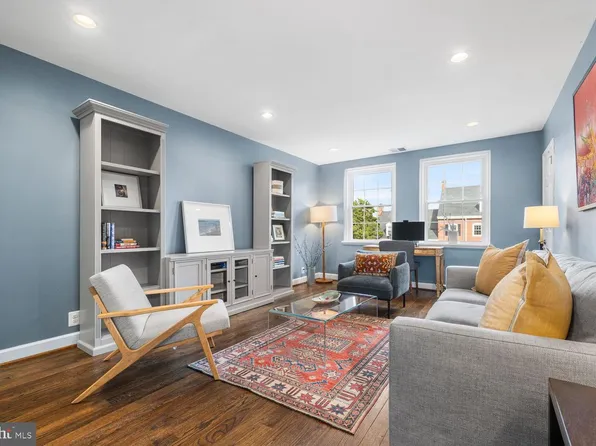 4520 36th St S APT B2, Arlington, VA 22206