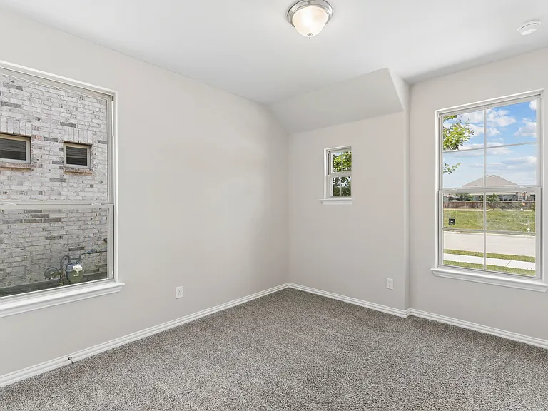 1104 Milfoil Dr — Photo 17
