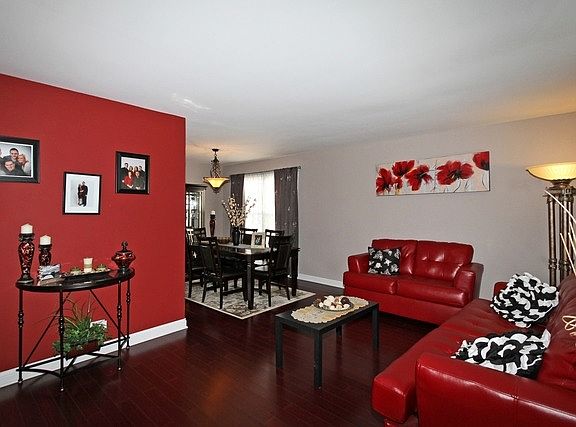 3rd image of 1844 N Scarboro Dr