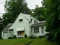 537 E Prospect St SE photo 1