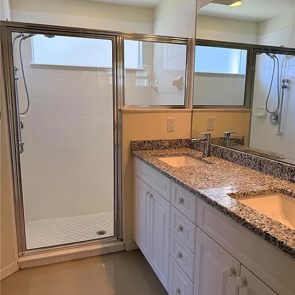 8216 Ibis Cove Cir #B-215 — Photo 18