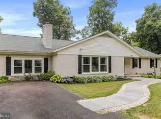 907 Tuscawilla Dr, Charles Town, WV