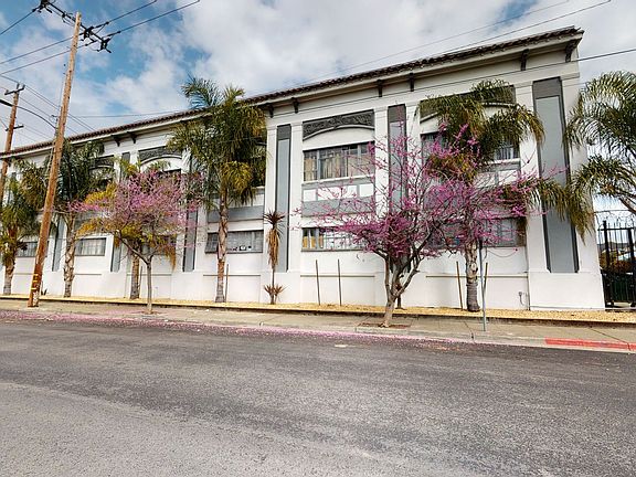 2nd image of 3010 Adeline St APT 101