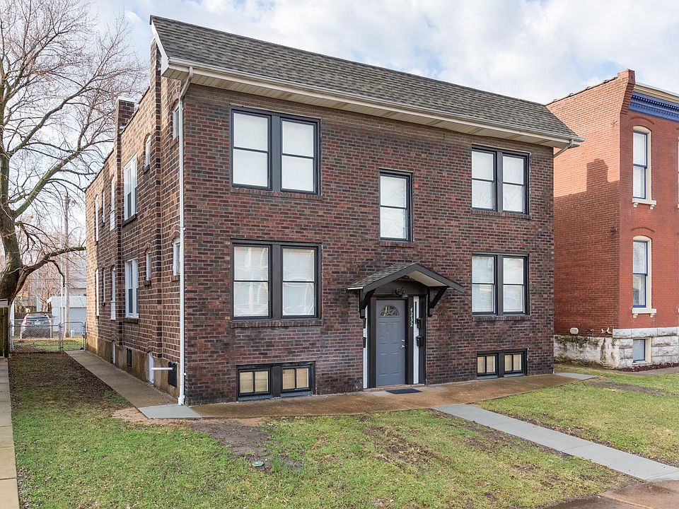 1st image of 4232 Blaine Ave #1W