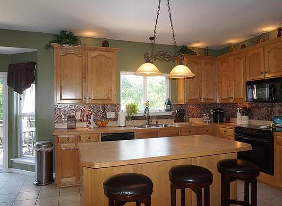 4th image of 4379 Ventura Place Dr