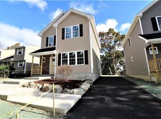 125 Hillcrest Ave, Providence, RI 02908