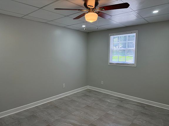 5th image of 5911 Kay Dr #B