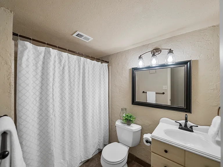 1320 Clearview Dr — Photo 22